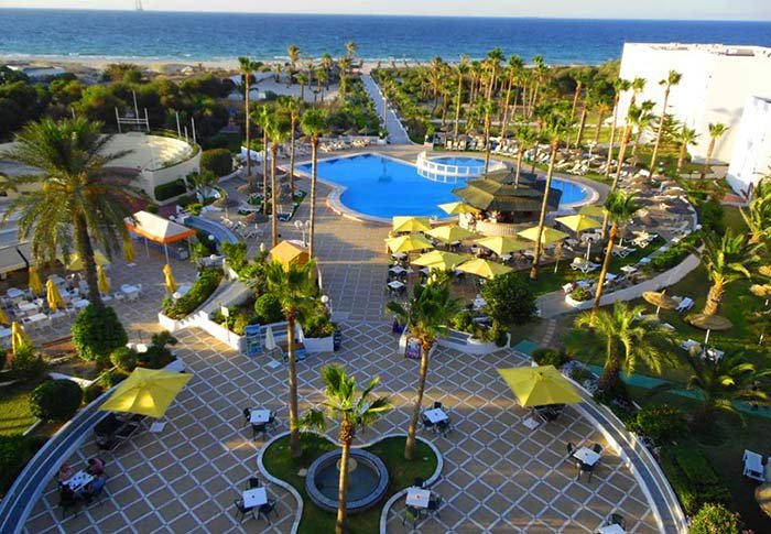 Tropicana Club & Spa